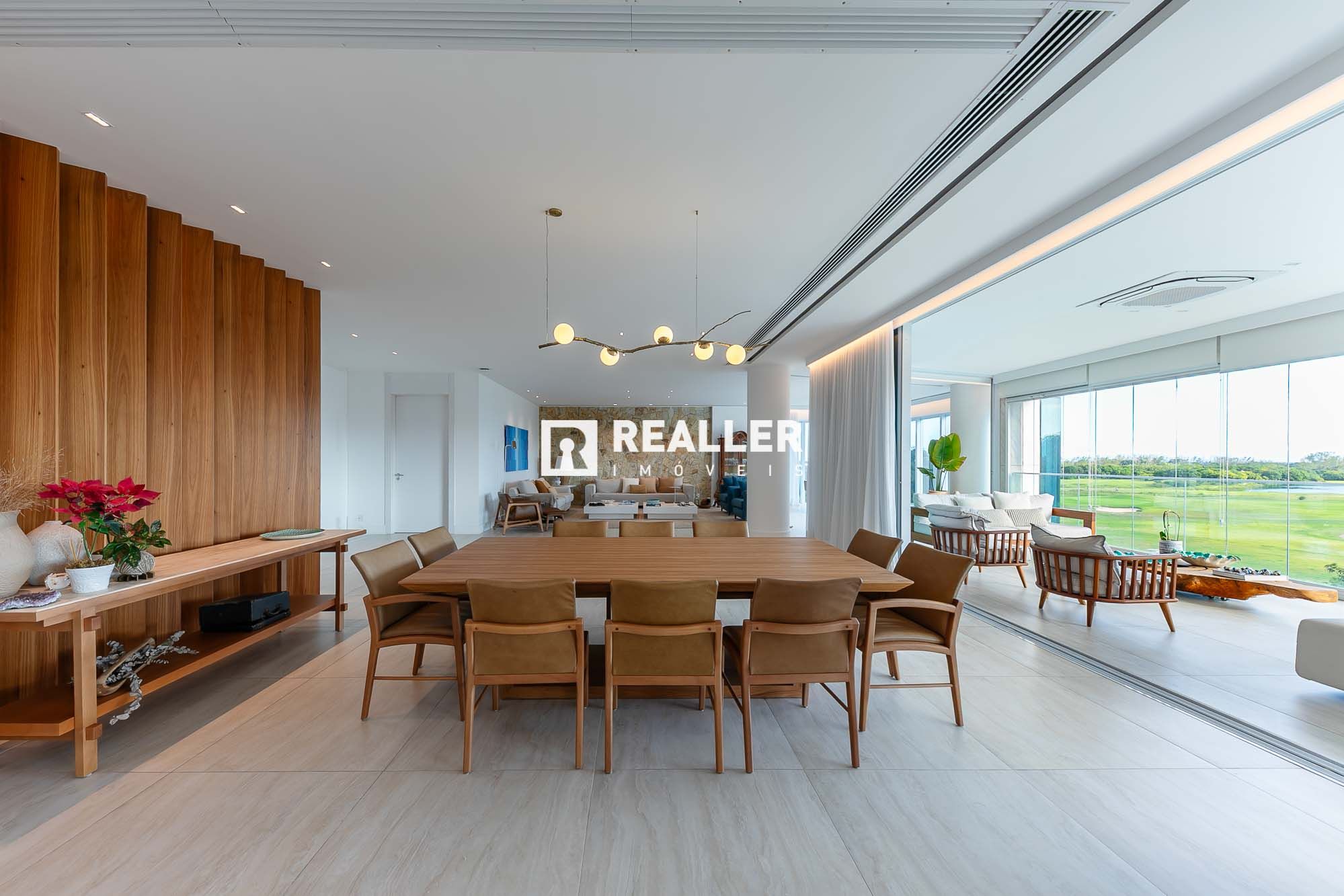 Apto 5 su�tes no Condom�nio Riserva Golf